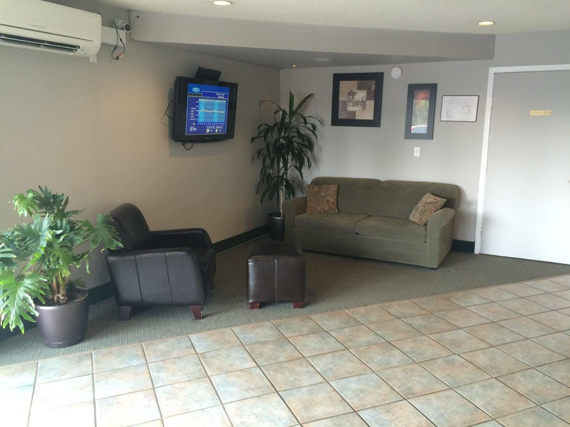 Shemron Suites Hotel Deep River 외부 사진