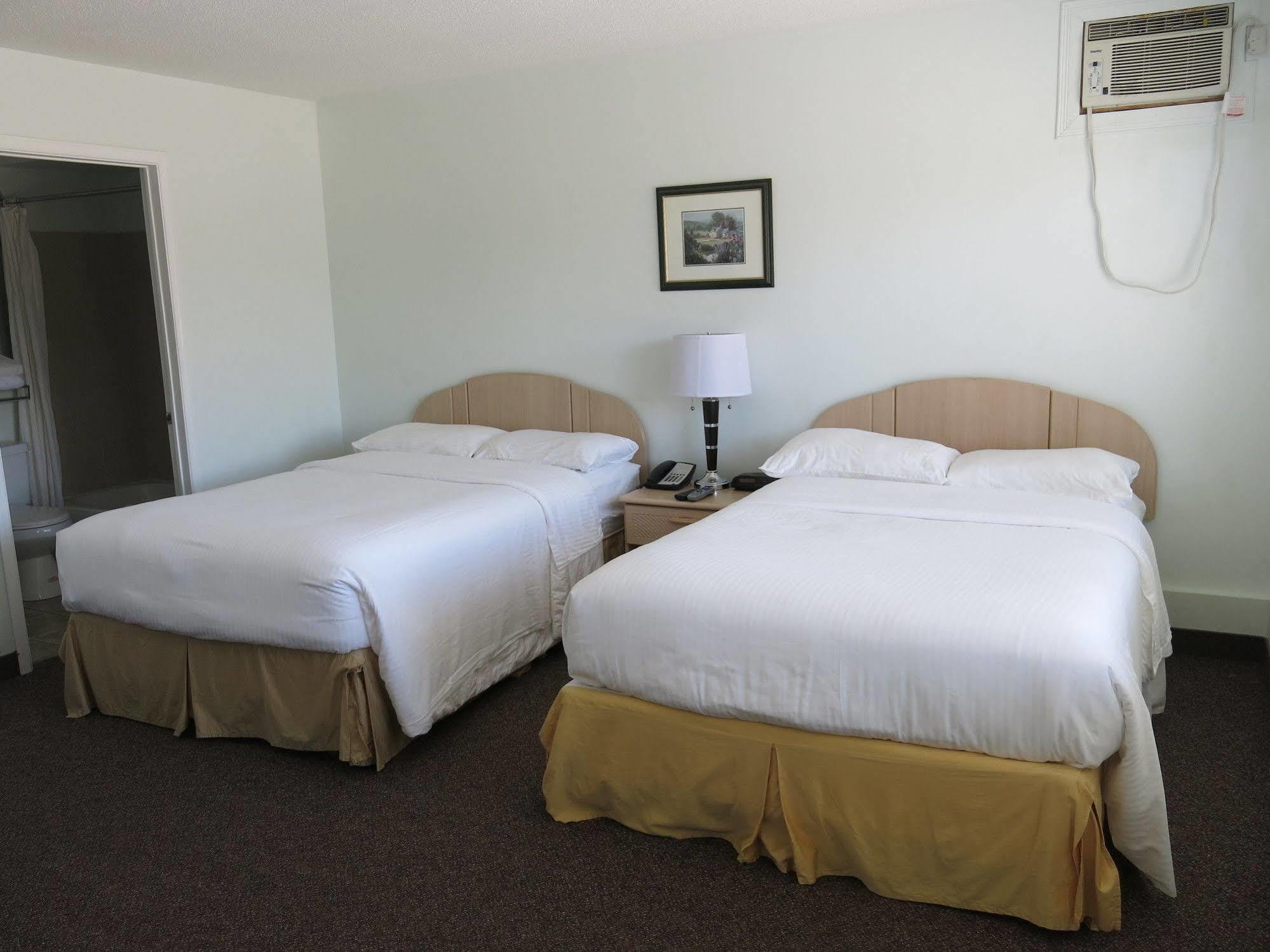 Shemron Suites Hotel Deep River 외부 사진