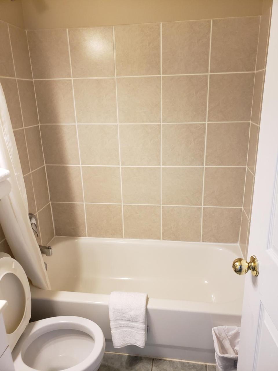 Shemron Suites Hotel Deep River 외부 사진