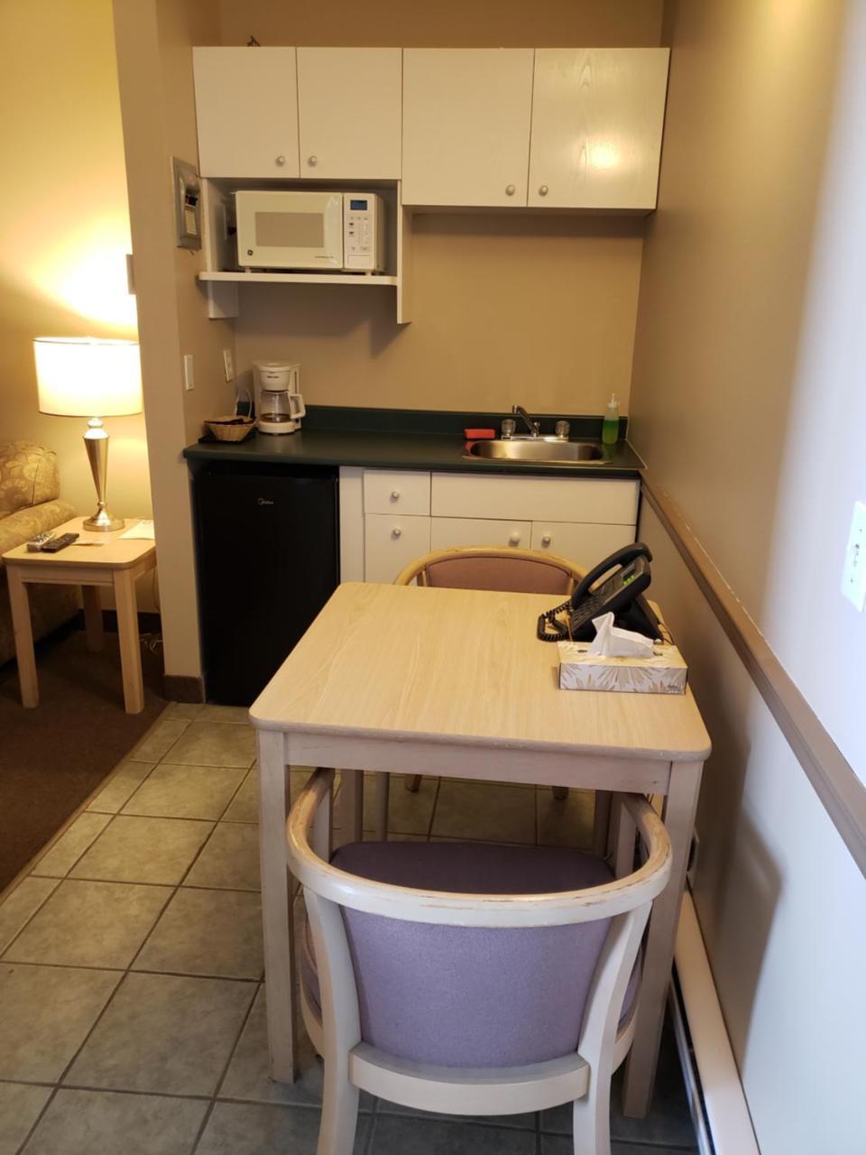 Shemron Suites Hotel Deep River 외부 사진