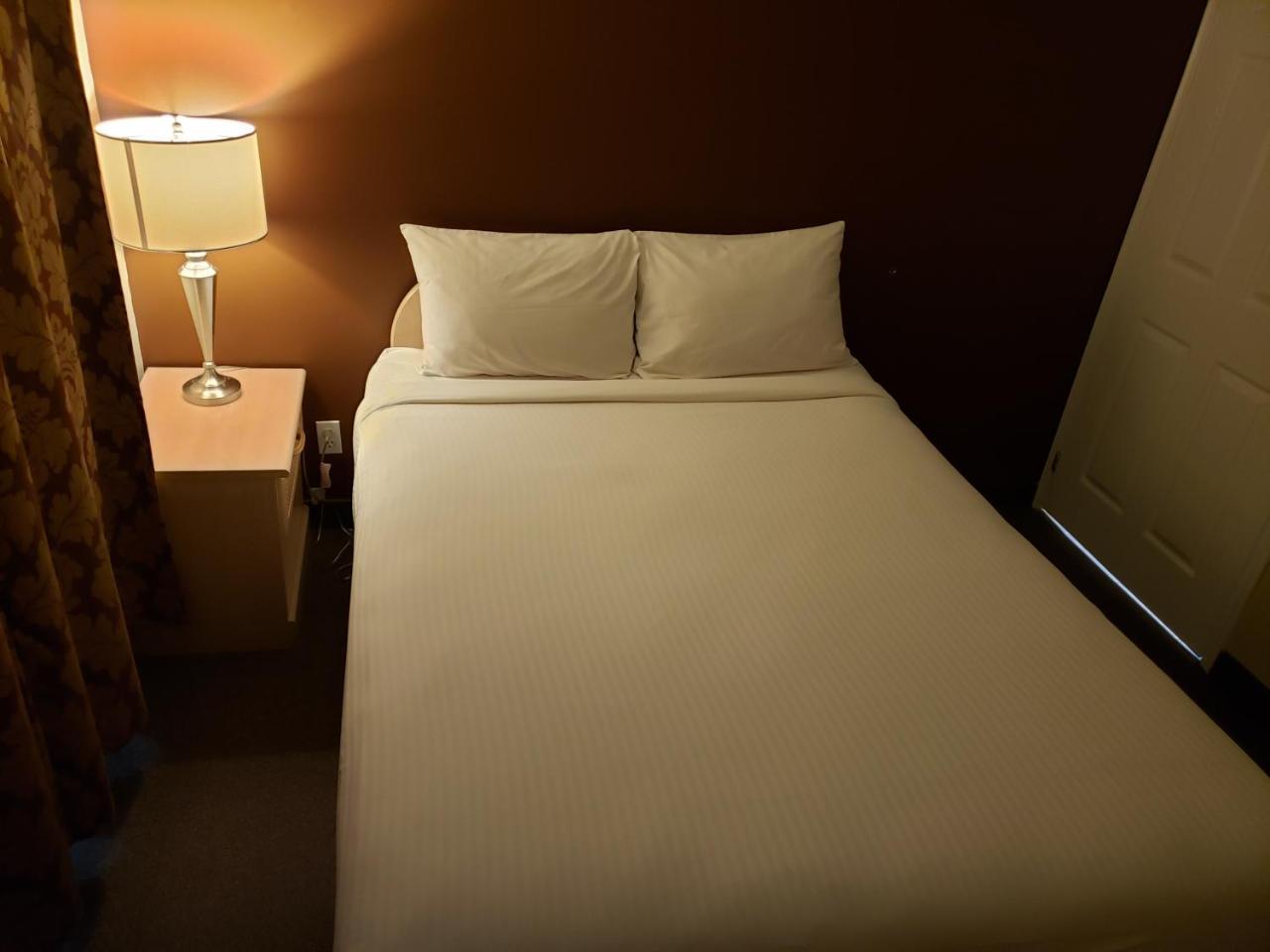 Shemron Suites Hotel Deep River 외부 사진