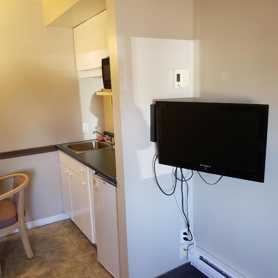 Shemron Suites Hotel Deep River 외부 사진