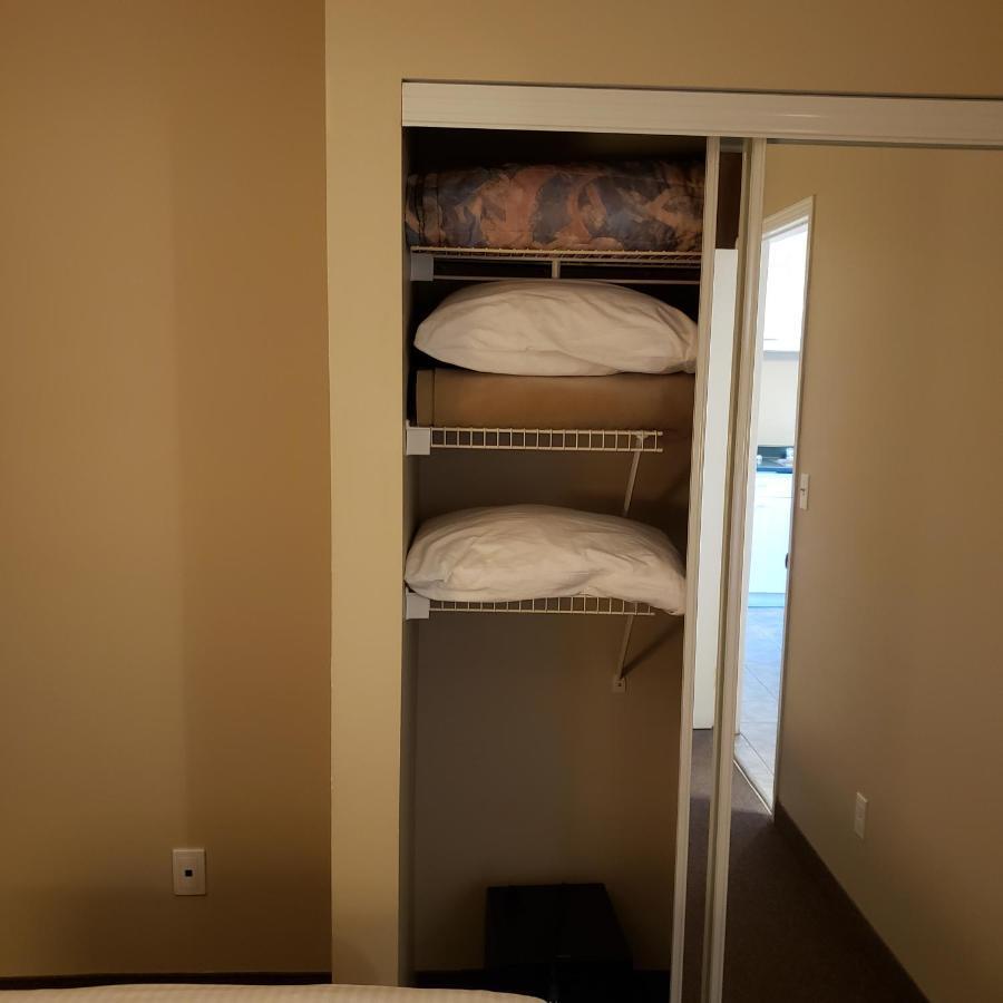 Shemron Suites Hotel Deep River 외부 사진