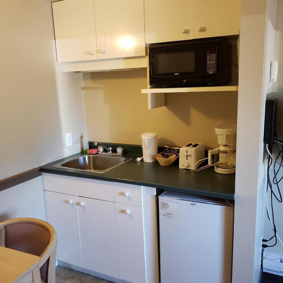 Shemron Suites Hotel Deep River 외부 사진