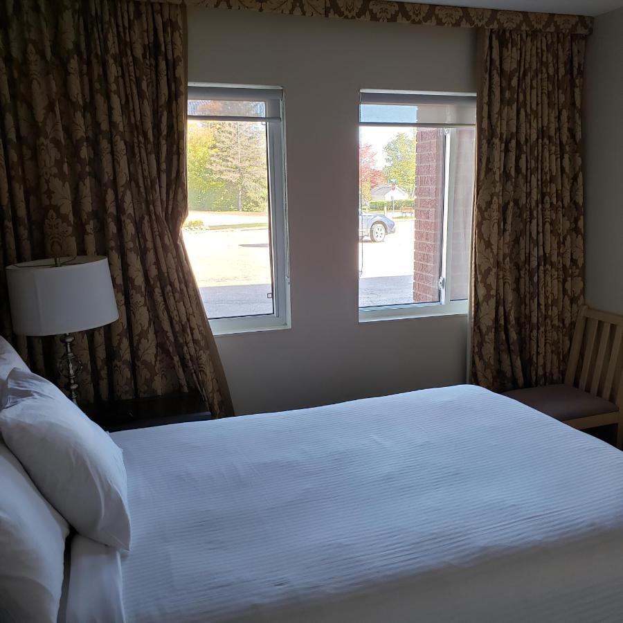 Shemron Suites Hotel Deep River 외부 사진