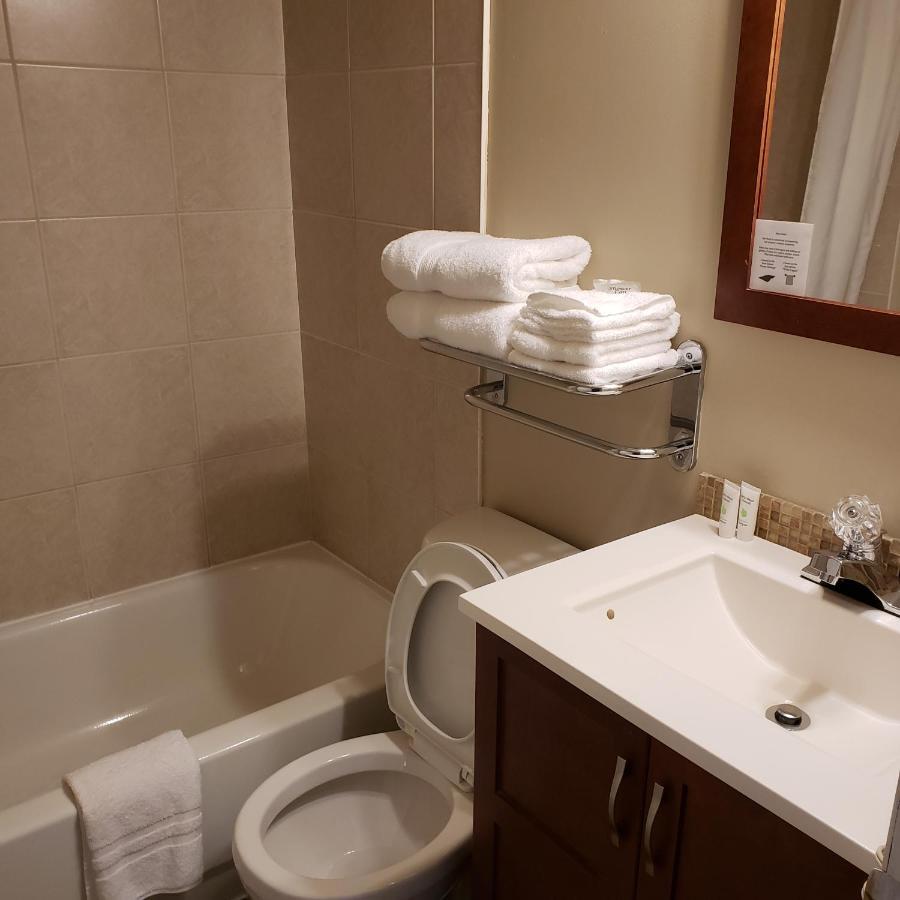 Shemron Suites Hotel Deep River 외부 사진